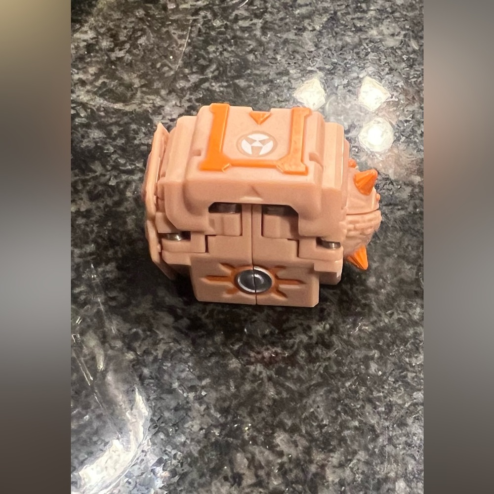 Bakugan, battle gear rock. Hammer silver. Excellent condition.